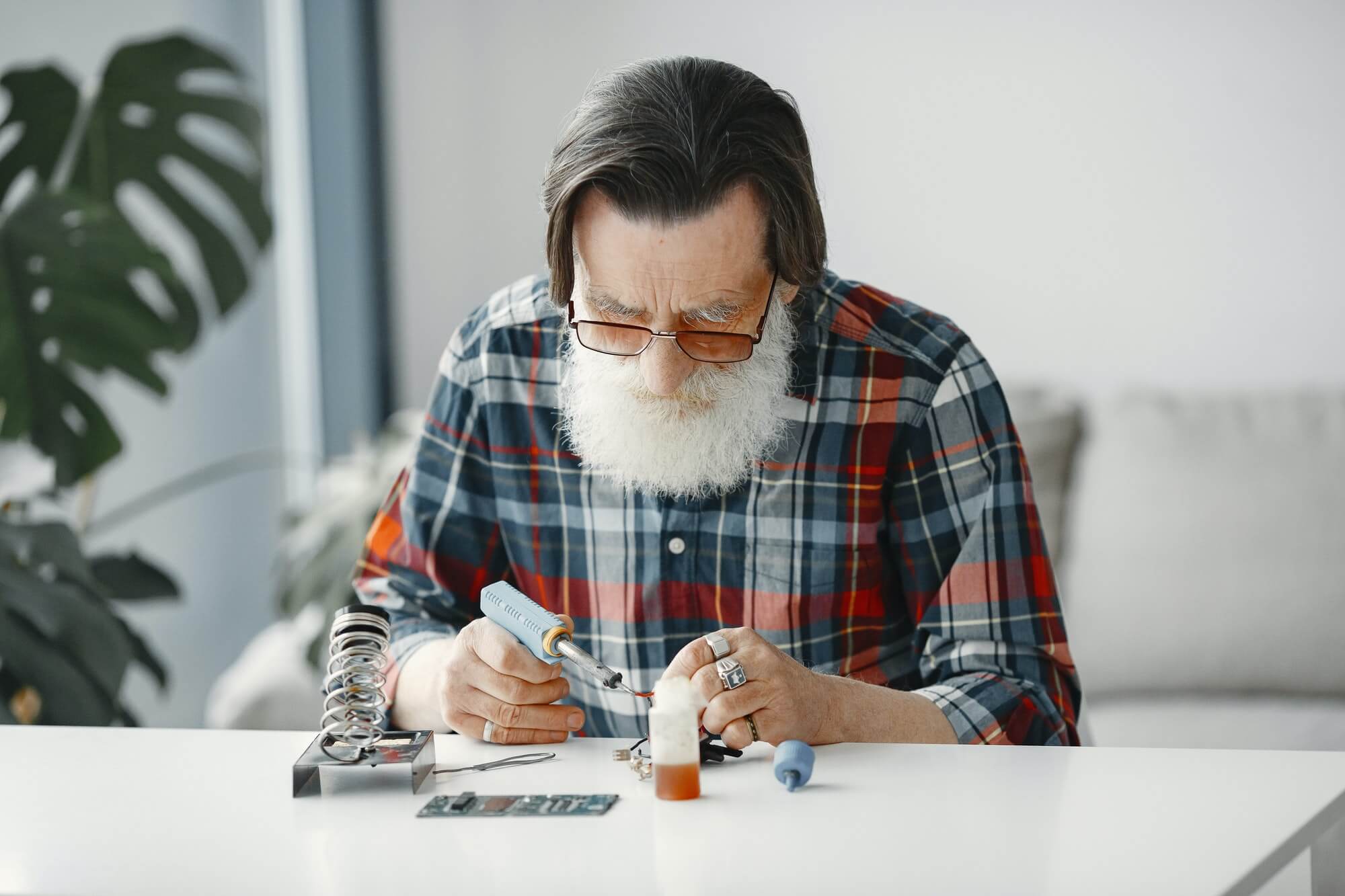 Carlos Mendez